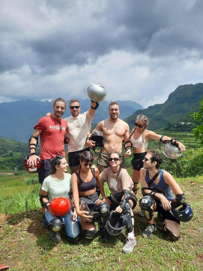 הא גיאנג Hg Hostel Provide Tours & Motorbikes מראה חיצוני תמונה
