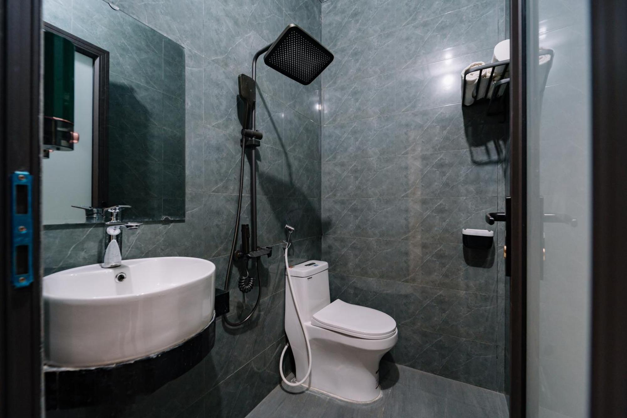 הא גיאנג Hg Hostel Provide Tours & Motorbikes מראה חיצוני תמונה